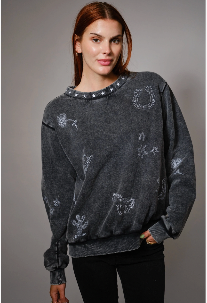 Mineral Wash Embroidered Crew