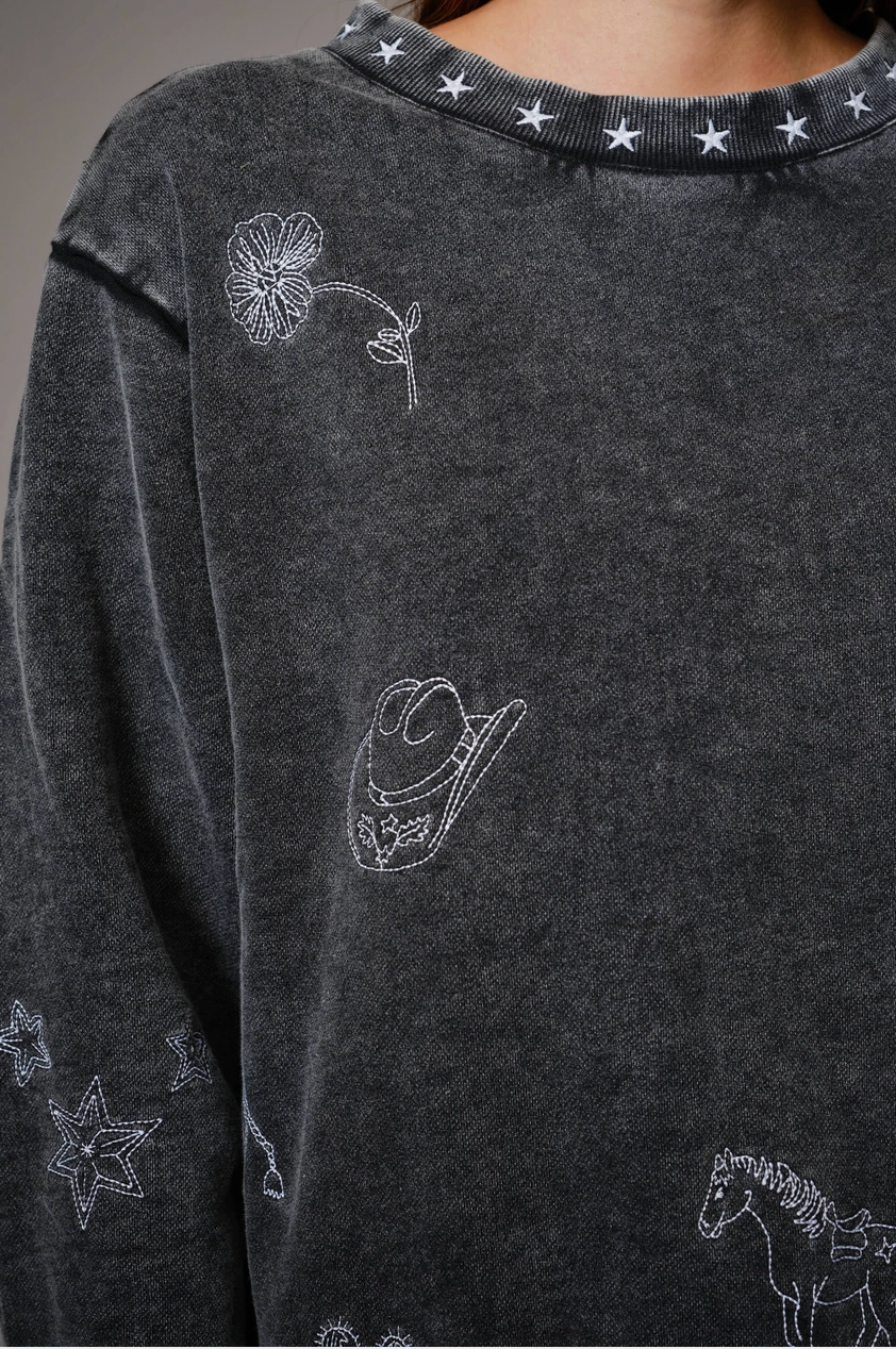 Mineral Wash Embroidered Crew