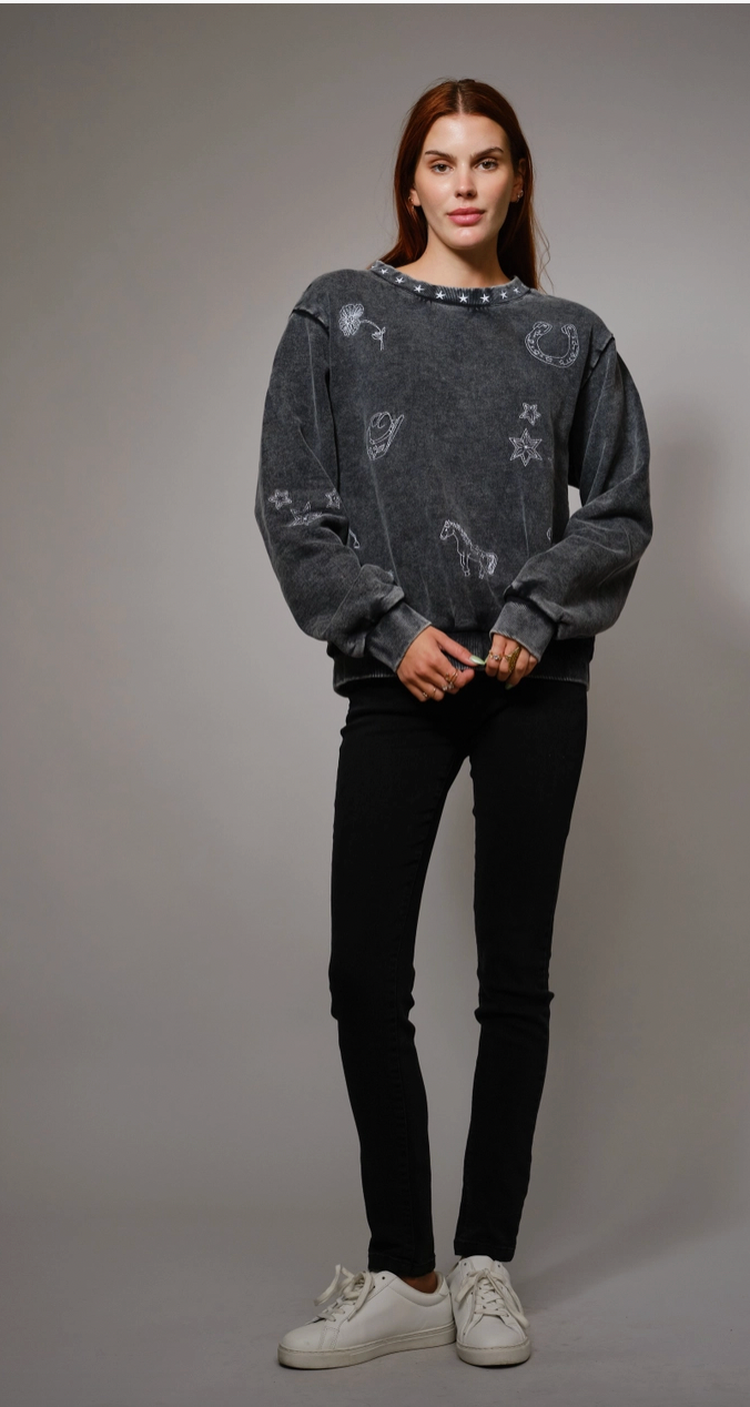 Mineral Wash Embroidered Crew